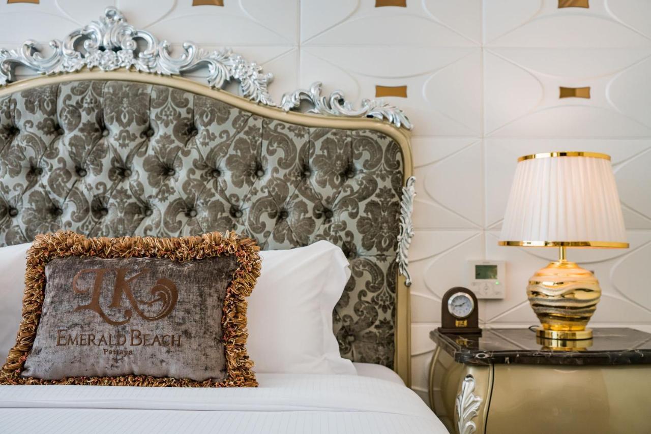 إل كاي إميرالد بيتش باتايا المظهر الخارجي الصورة A bedroom at the hotel