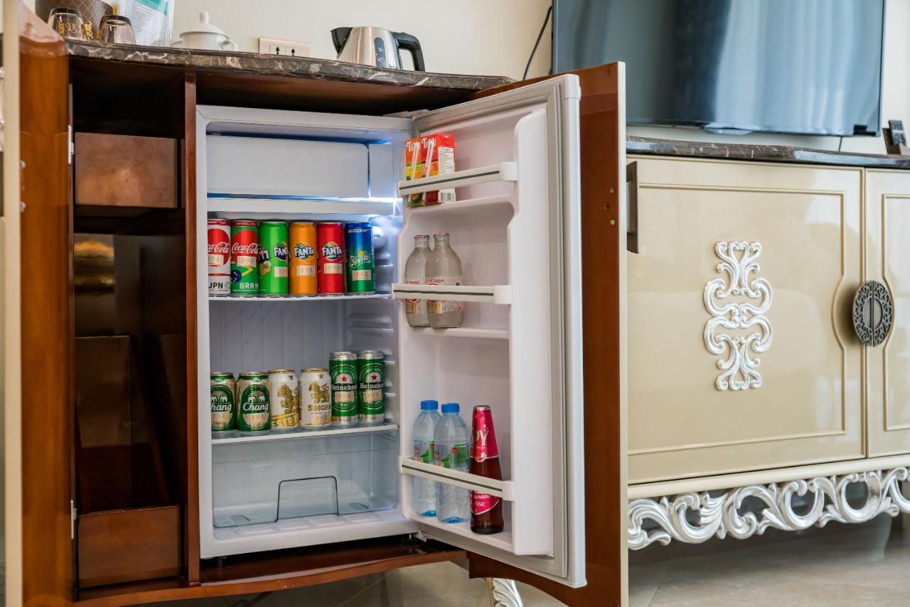 إل كاي إميرالد بيتش باتايا المظهر الخارجي الصورة A mini-bar in a hotel room
