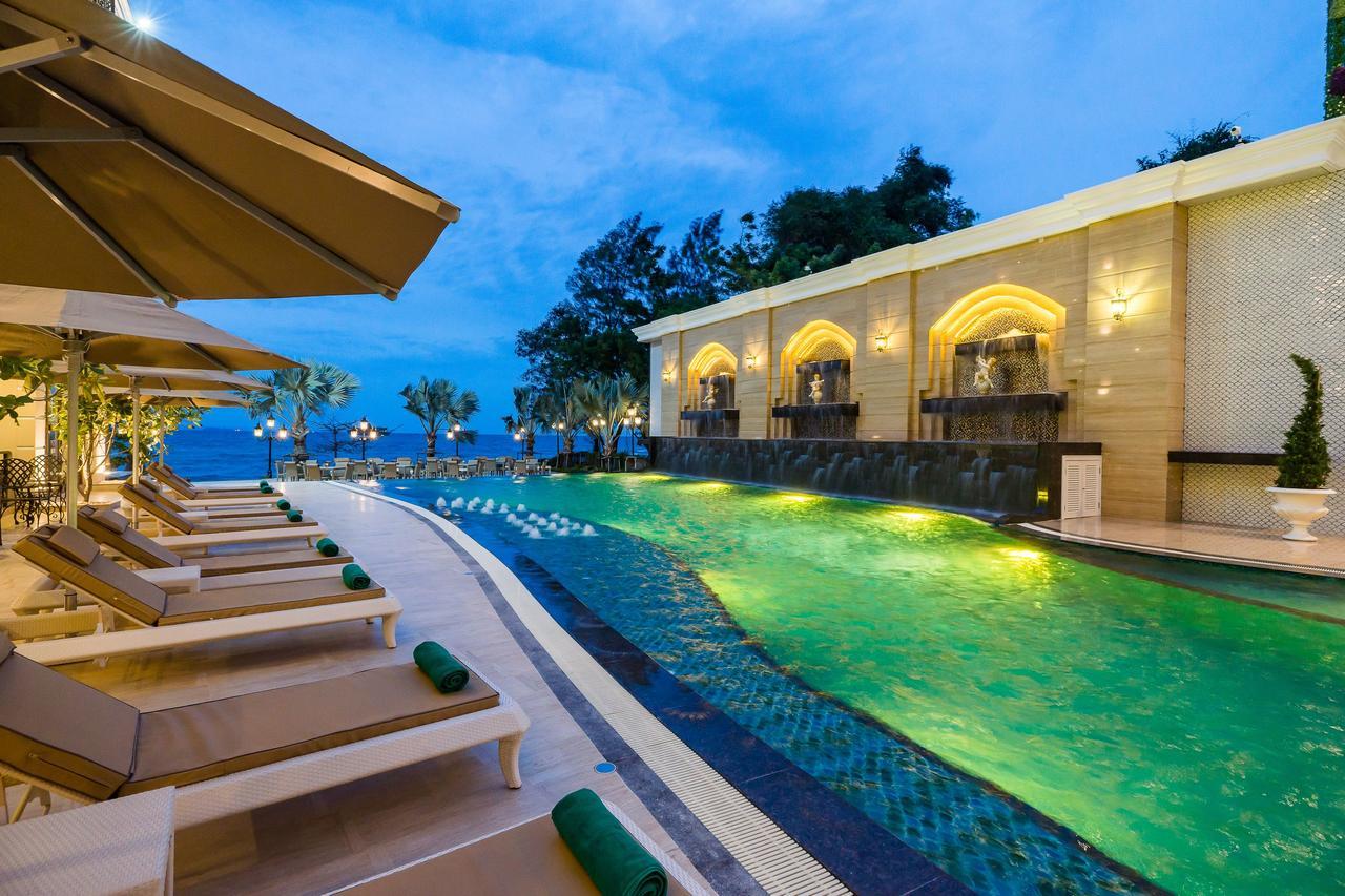 إل كاي إميرالد بيتش باتايا المظهر الخارجي الصورة The swimming pool at the hotel